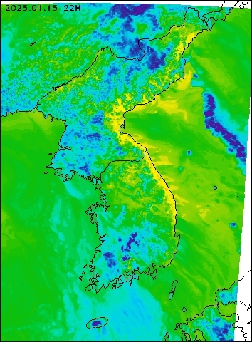 2025-01-15 22 : 00