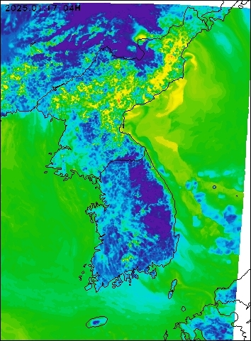 2025-01-17 04 : 00