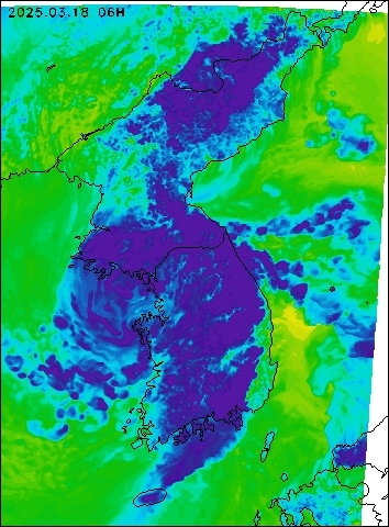 2025-03-18 06 : 00