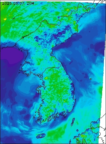 2025-05-07 20 : 00