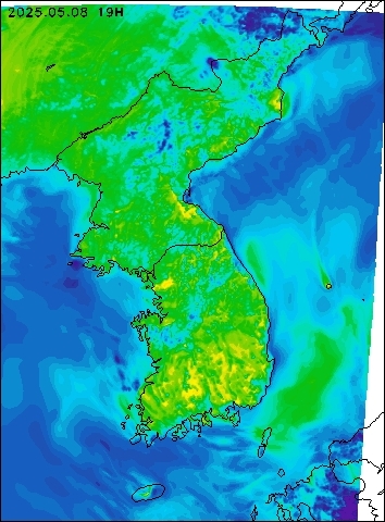 2025-05-08 19 : 00