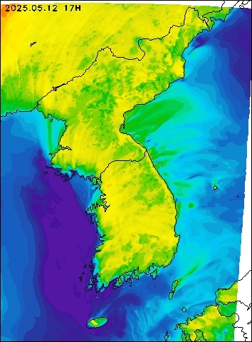 2025-05-12 17 : 00