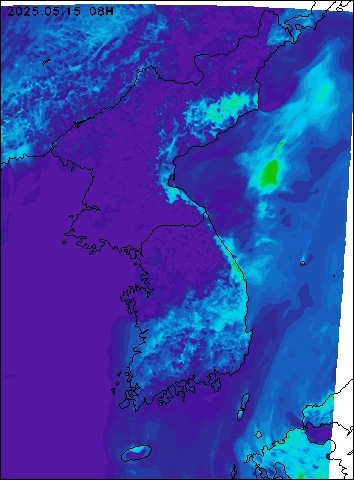 2025-05-15 08 : 00