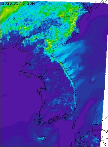2025-05-15 23 : 00