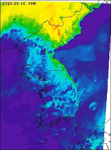2025-05-16 16 : 00