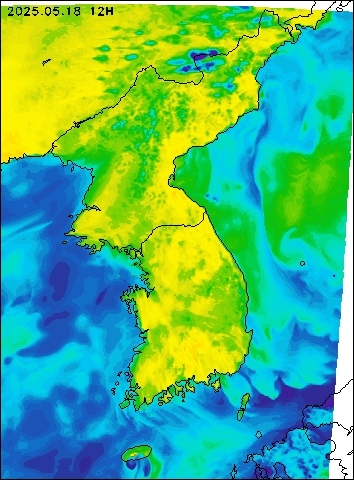 2025-05-18 12 : 00