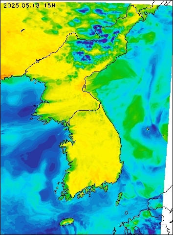 2025-05-18 15 : 00