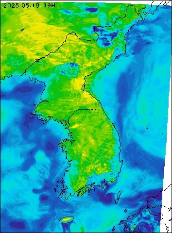 2025-05-18 19 : 00