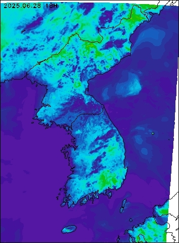 2025-06-28 18 : 00