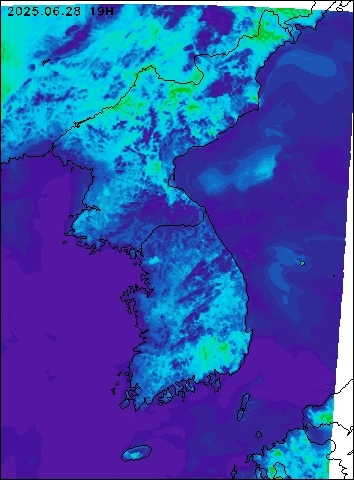 2025-06-28 19 : 00