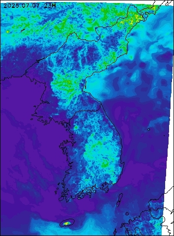 2025-07-07 23 : 00