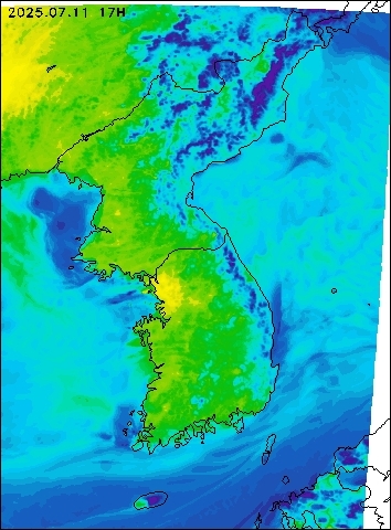 2025-07-11 17 : 00