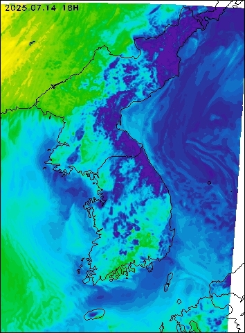 2025-07-14 18 : 00