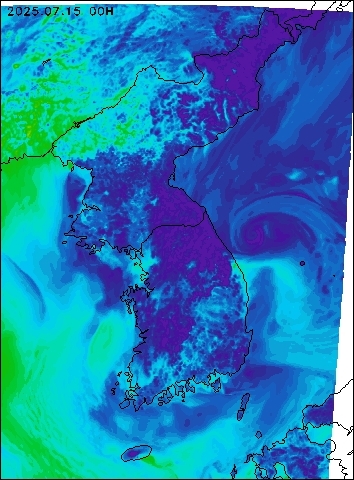 2025-07-15 00 : 00
