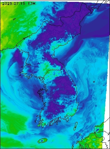 2025-07-15 13 : 00