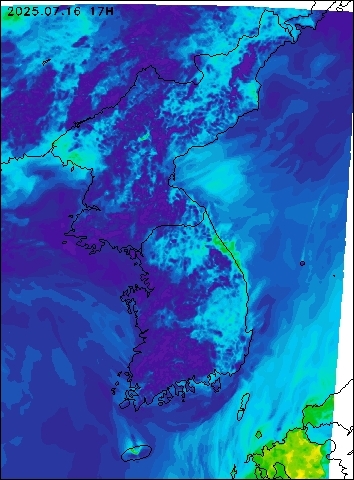 2025-07-16 17 : 00