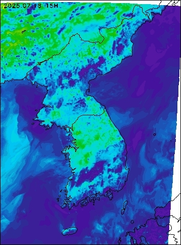 2025-07-18 15 : 00