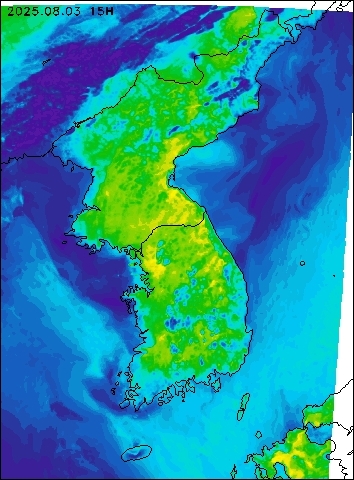 2025-08-03 15 : 00