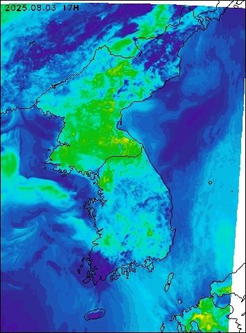 2025-08-03 17 : 00