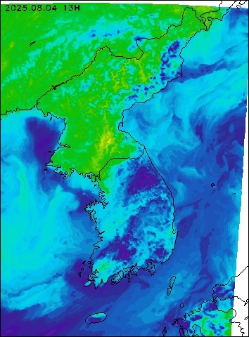 2025-08-04 13 : 00