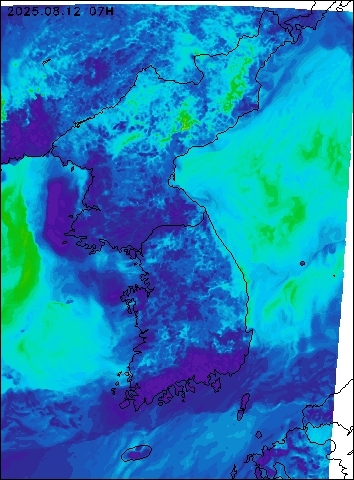 2025-08-12 07 : 00