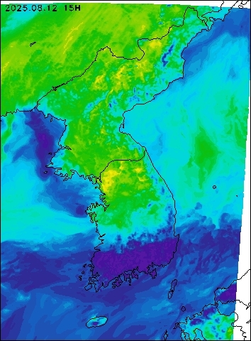 2025-08-12 15 : 00