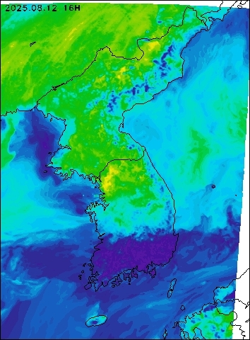 2025-08-12 16 : 00