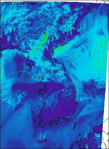 2025-08-13 01 : 00