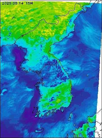 2025-08-14 15 : 00