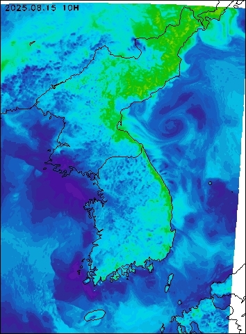 2025-08-15 10 : 00