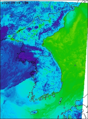 2025-09-19 19 : 00