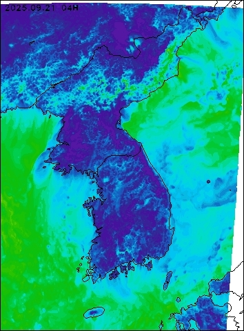 2025-09-21 04 : 00