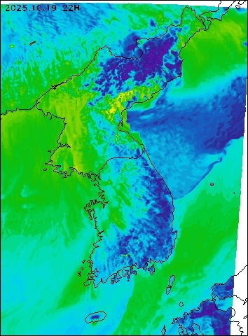 2025-10-19 22 : 00