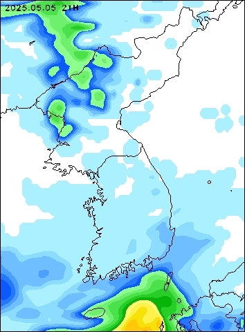 2025-05-05 21 : 00