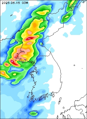 2025-05-15 03 : 00