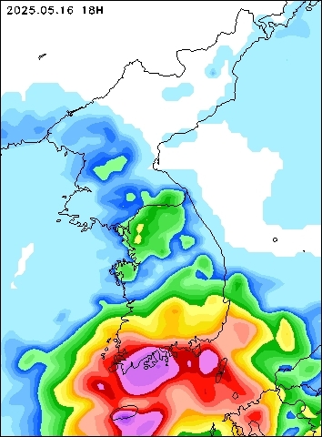 2025-05-16 18 : 00