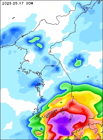 2025-05-17 00 : 00