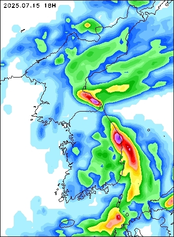 2025-07-15 18 : 00