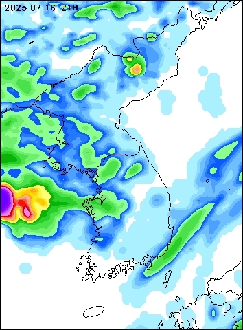 2025-07-16 21 : 00