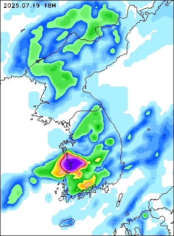 2025-07-19 18 : 00