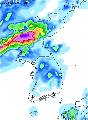 2025-07-20 18 : 00