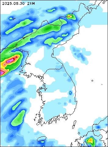 2025-08-30 21 : 00