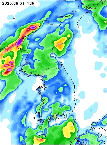 2025-08-31 18 : 00