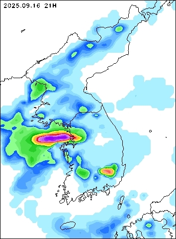 2025-09-16 21 : 00