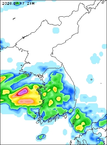 2026-07-17 21 : 00