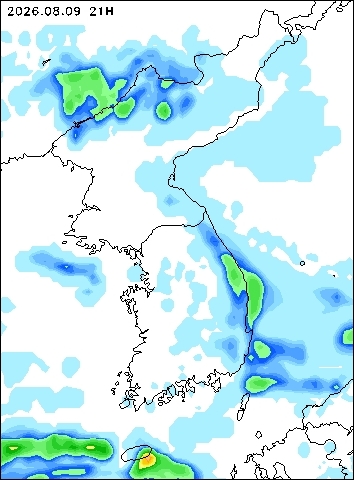 2026-08-09 21 : 00