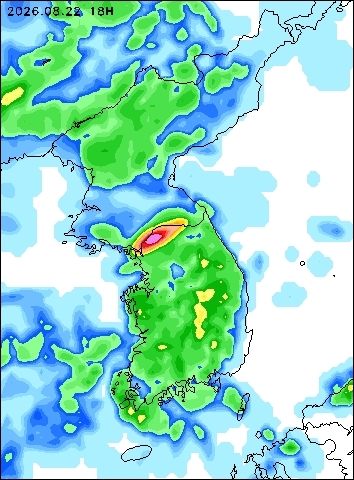 2026-08-22 18 : 00