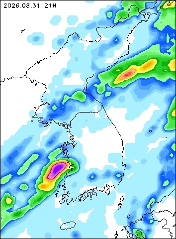 2026-08-31 21 : 00