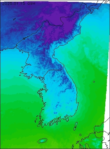 2025-01-15 09 : 00