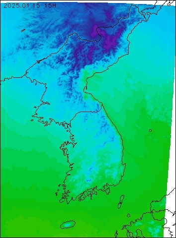 2025-01-15 15 : 00